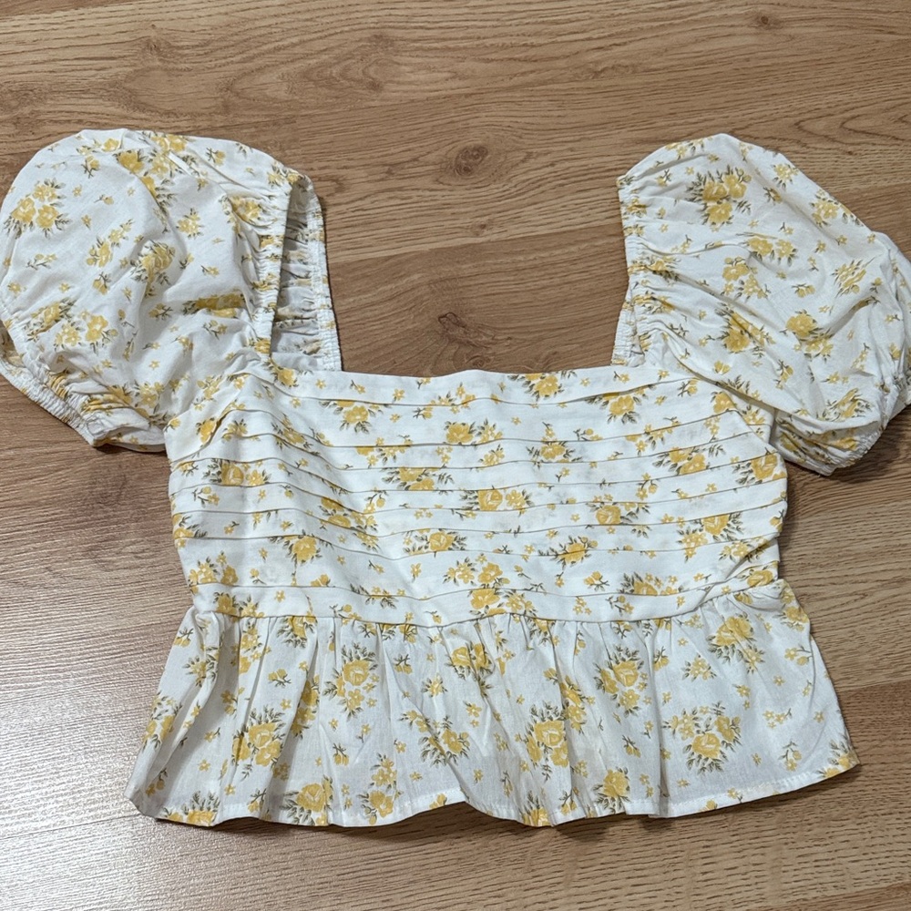 Altard State Puff Sleeve Floral Crop Top